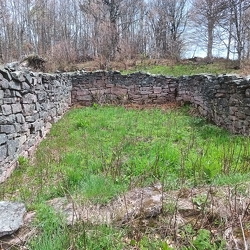 Planina Klisura i pećina Ponor izmedju sela Dojkinci i Brloga